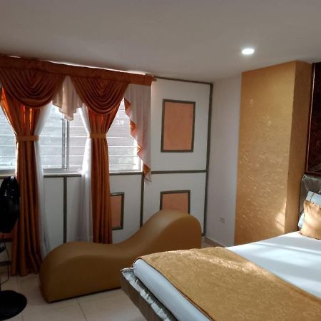 Hotel El Playon Медельїн Екстер'єр фото